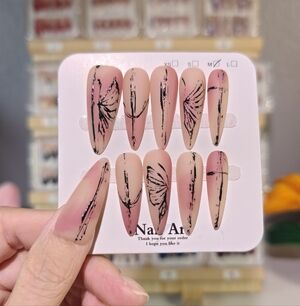 Elegant Pink and Black Matte Finish Stiletto Handmade Press On Nails Art Set